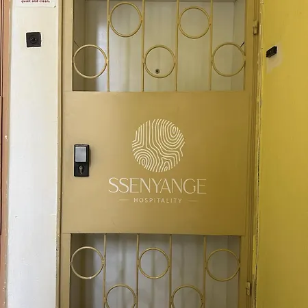 Апартаменты Ssenyange Sea Garden *